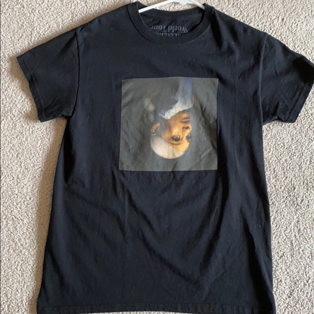 Ariana grande sweetener world tour shirt